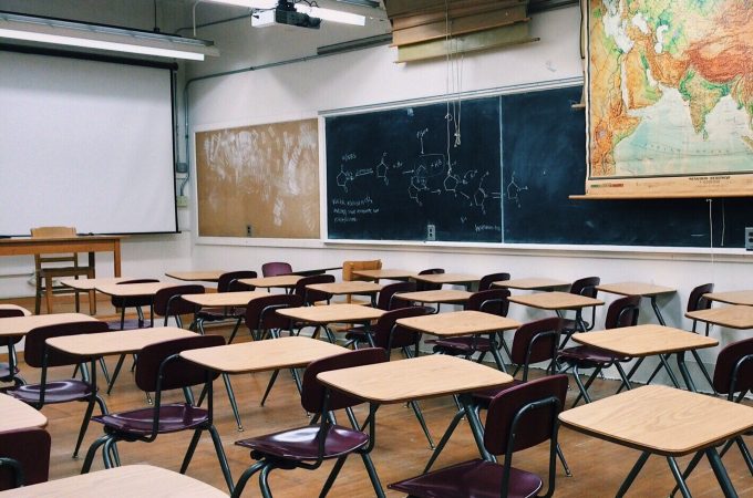 “Não há condição para retomada das aulas presenciais em 2020”